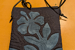 ひもポシェット